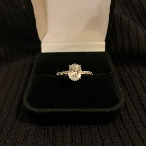 Sterling silver 925 with CZ round stones size 7